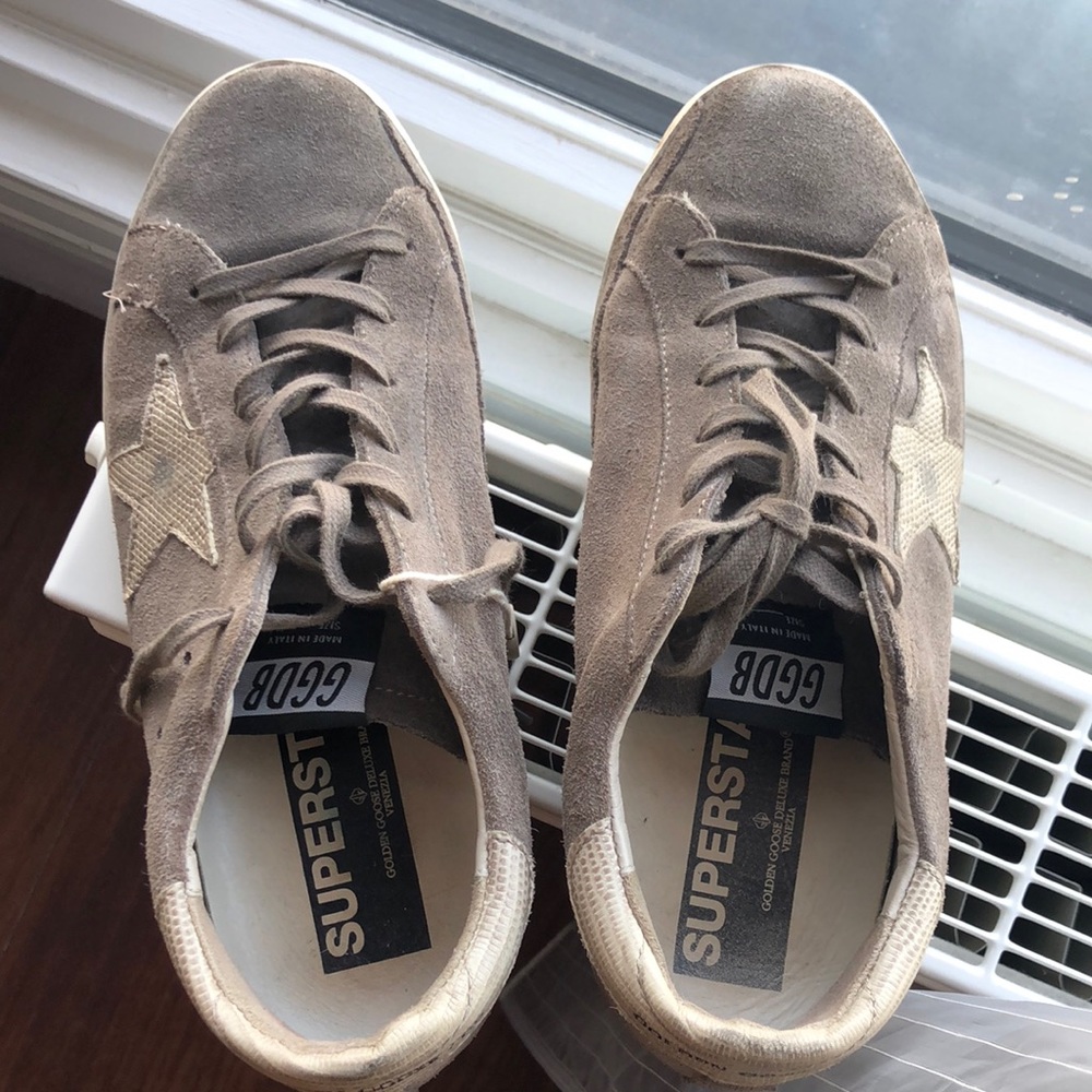 Golden goose superstar size 38 brown with snaky star so the back of the shoe